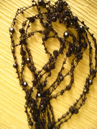продам ожерелье из множества паутинок черное. . фото 3