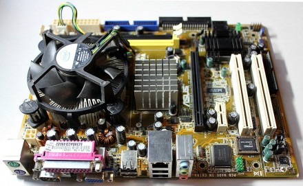 Материнская Плата ASUS P5V-VM Ultra <GREEN> (s775, VIA P4M890, PCI-E) 

. . фото 4