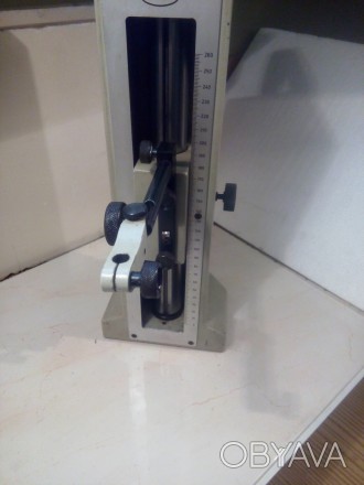 Прибор для измерения высоты Mahr-260 мм Цена деления 1мкм 
.Продукция фирмы Mahr. . фото 1
