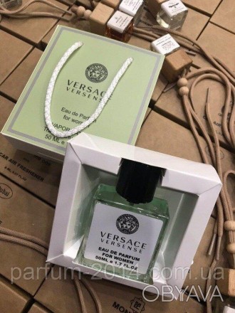 
Мини парфюм Versace Versense в подарочной упаковке 50 ml
Жарким летним днем без. . фото 1