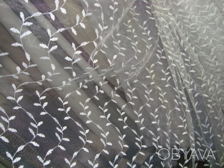 Гардина из полупрозрачного фатина с красивой "абстрактной" вышивкой создаст в по. . фото 1