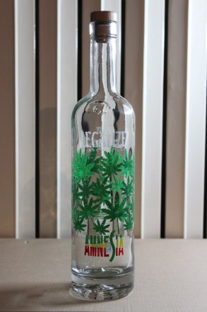 Пустая Стеклянная Бутылка «Legalize Amnesia» 0,5 L

• Объем: . . фото 2