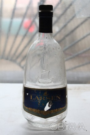 Пустая Стеклянная Бутылка «Larsen V.S.O.P. Fine Cognac» 1 L

&bull. . фото 1