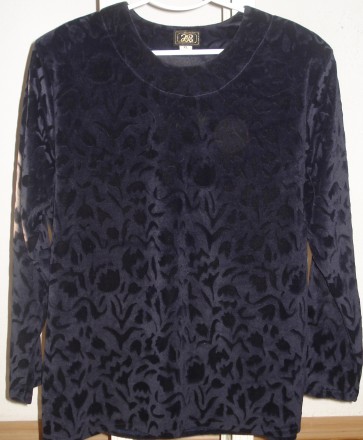 Блуза женская темно-синего цвета (почти черного), размер XL (52-54). Ткань - обл. . фото 2