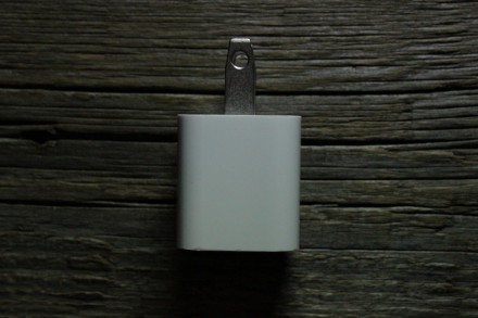 Оригинальное сетевое зарядное устройство Apple USB Power Adapter, вилка US (1 A). . фото 9