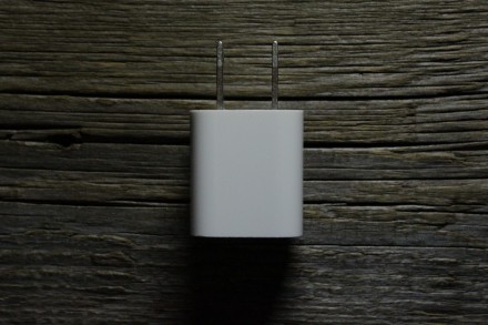 Оригинальное сетевое зарядное устройство Apple USB Power Adapter, вилка US (1 A). . фото 8