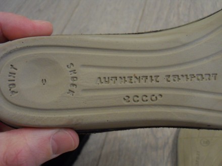 Туфли кроссовки ECCO оригинальные привезённые с Канады.
Верх кожа замш 100%. Ст. . фото 7