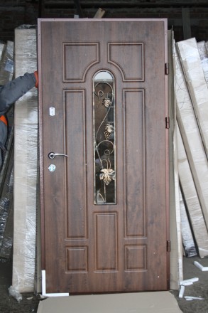 Бесплатная доставка

Ширина дверей 1,20 см., высота дверей 2,05 см. двери вход. . фото 3