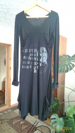 Платье черного цвета с аппликацией, б/у, в хорошем состоянии. Размер 48, Длинна . . фото 2