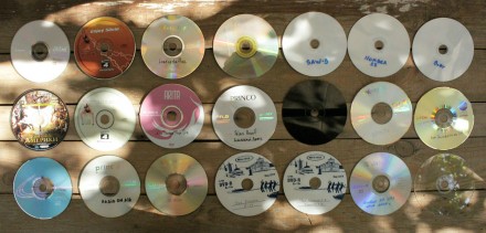 CD Диски для Подделок и Декупажа

Разные старые компакт-диски, какие то рабочи. . фото 3