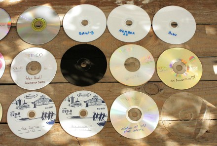 CD Диски для Подделок и Декупажа

Разные старые компакт-диски, какие то рабочи. . фото 5