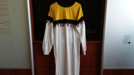 Стильное спортивное платье,трикотаж,размер S/M. . фото 4