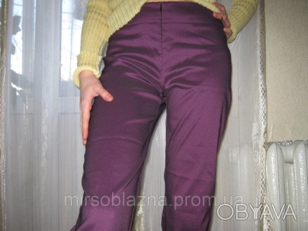  Брюки б/у, фиолетового цвета, однотонные, с переливом, ткань - плащевка, стрейч. . фото 1