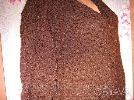  Женская кофта б/у, темно-коричневого цвета, однотонная, машинная вязка с красив. . фото 1