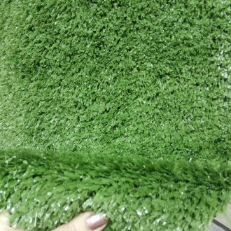 Искусственная трава с высотой ворса 15 мм используется для декоративного и ландш. . фото 2