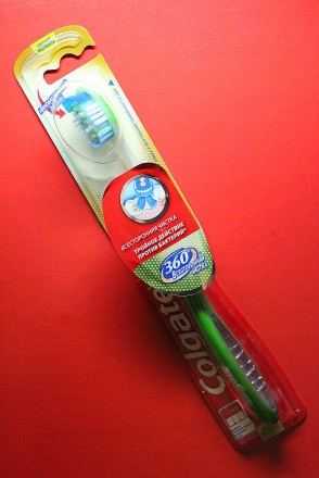 Зубная Щетка Colgate 360° "Всесторонняя Чистка" Medium (Салатовая). Одесса. фото 1 Зубная Щетка Colgate 360° "Всесторонняя Чистка" Medium (Салатовая). Одесса. фото 1