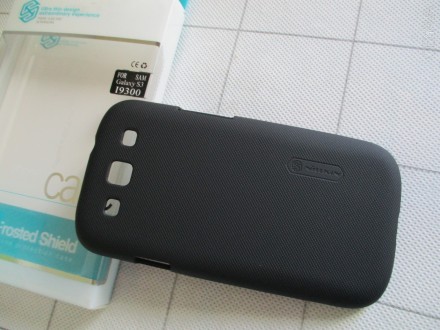 Чехол бампер для Samsung Galaxy S3 i9300. Поликарбонат Nillkin. Цвет - черный.
. . фото 3