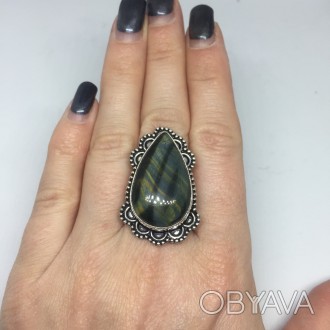 Предлагаем Вам купить крупное кольцо с натуральным камнем соколиный глаз в сереб. . фото 1