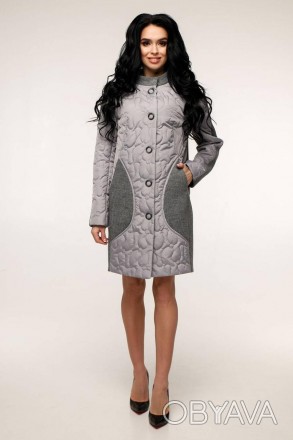 Пальто женское демисезонное, выполненное из стеганной плащевой ткани и трикотажа. . фото 1