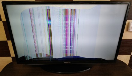 Плата снята с работоспособного телевизора Samsung UE32EH5007K с механическим пов. . фото 7
