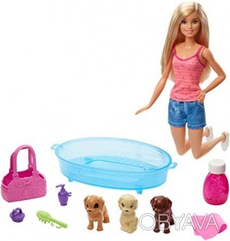 Набор включает: кукла Барби одета в футболку с шортами; прозрачная синяя ванна, . . фото 1