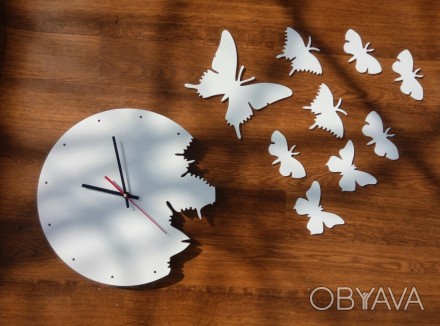 
Годинник настінний "Метелики"
Вишукані, оригінальні, годинник з вилетіли метели. . фото 1