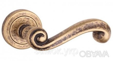 Ручка дверная на круглой розетке Tupai Carla 738 античное золото 46
 
Tupai Carl. . фото 1