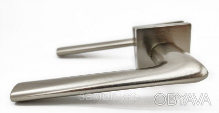 CONVEX 1485 матовый никель
 
 
CONVEX 1485 – реверсивная дверная ручка на квадра. . фото 1