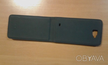 Чехол флип Leaf для Samsung Galaxy Note N7000 i9220 черный
Тип: Чехол флип
Матер. . фото 1