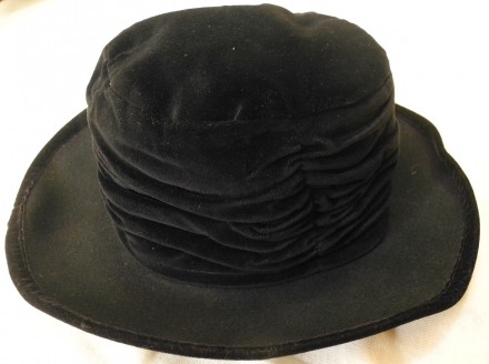 Дамская черная фетровая шляпа с полями
Размер 57

Сделана в Англии! Производи. . фото 4