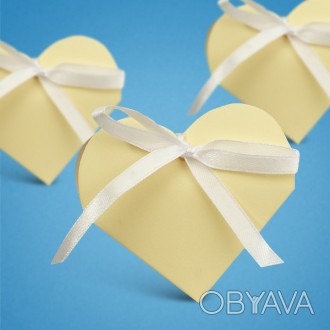  Бонбоньерка на свадьбу в виде сердца в золотистых тонах Бонбоньерка ― коробочка. . фото 1