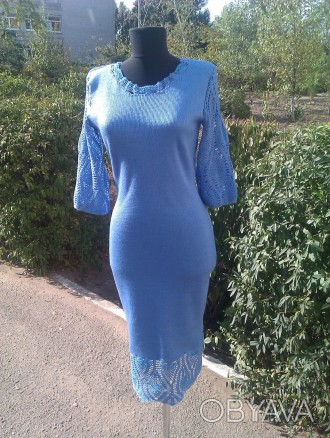 Вязаное голубое нежное платье с ажурной отделкой по верху и по низу платья и на . . фото 1